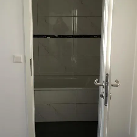 Appartment *